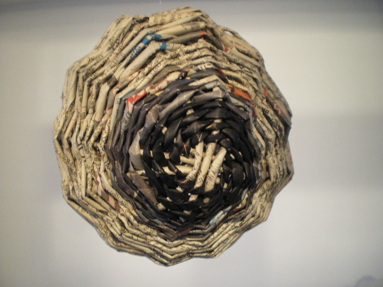 Photographic documentation of RYLLEGA Berlin ("Imbibing Vessel" by Karla Sachse)